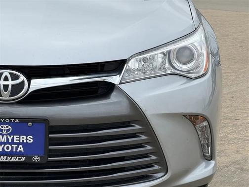 2016 Toyota Camry XLE