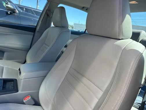 2016 Toyota Camry XLE