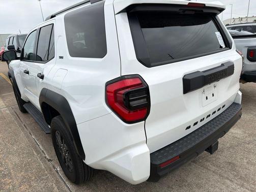 Ice 2025 Toyota 4Runner SR5