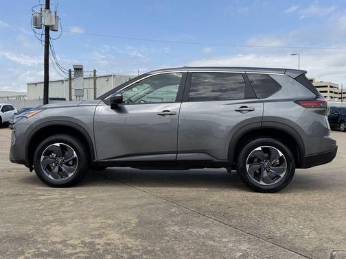 Gun Metallic 2025 Nissan Rogue SV