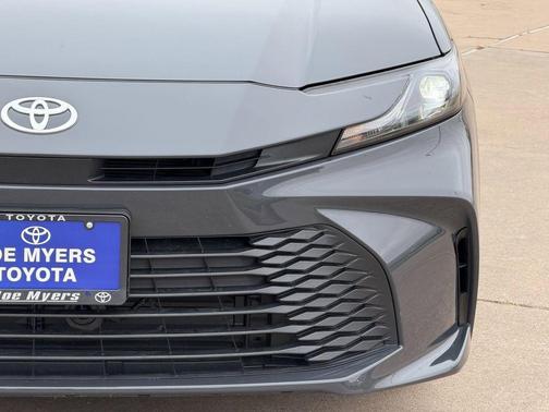 Underground 2026 Toyota Camry LE