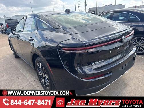 Black 2025 Toyota Crown XLE