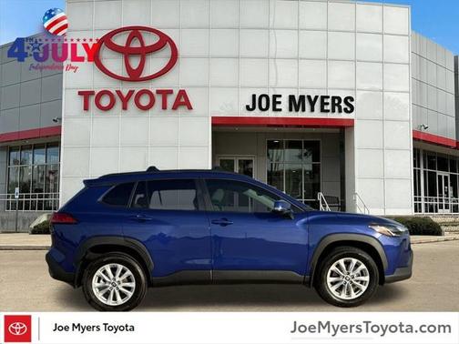 2024 Toyota Corolla Cross LE