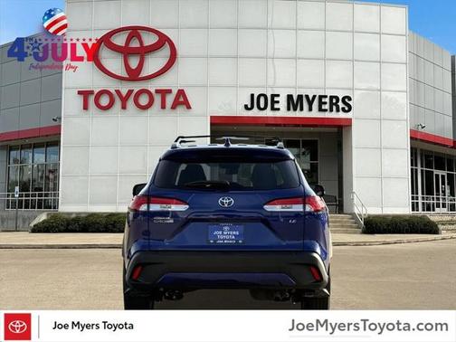 2024 Toyota Corolla Cross LE