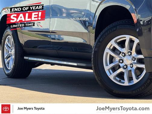 2024 Chevrolet Suburban LT