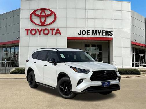 2025 Toyota Highlander Hybrid XLE