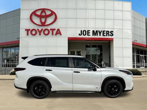 2025 Toyota Highlander Hybrid XLE