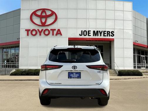 2025 Toyota Highlander Hybrid XLE