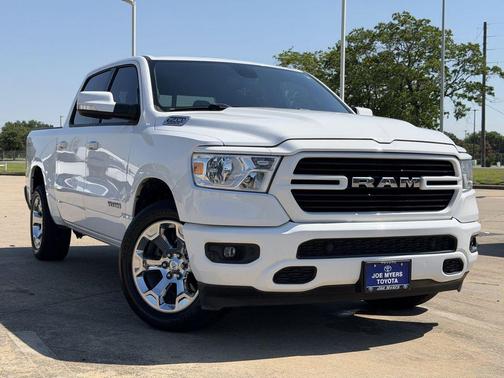 Bright White Clearcoat 2020 RAM 1500 Big Horn/Lone Star