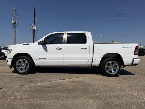 Bright White Clearcoat 2020 RAM 1500 Big Horn/Lone Star