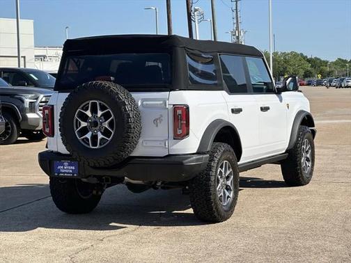 2023 Ford Bronco Badlands