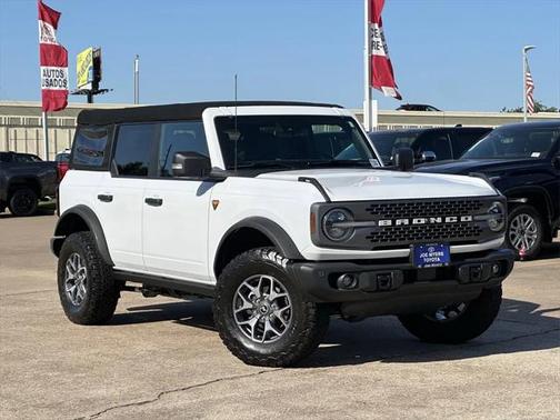 2023 Ford Bronco Badlands