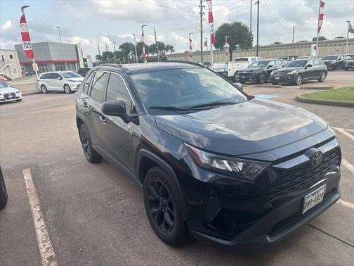 2021 Toyota RAV4 LE