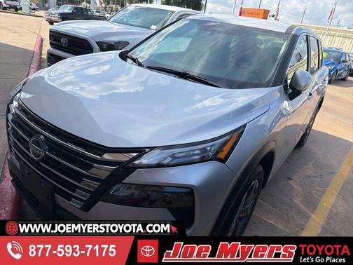 Brilliant Silver Metallic 2025 Nissan Rogue SV