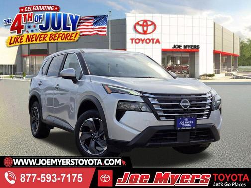 Brilliant Silver Metallic 2025 Nissan Rogue SV