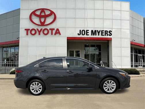 2025 Toyota Corolla Hybrid XLE
