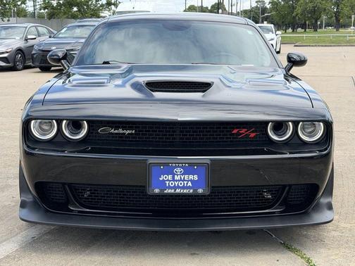 Pitch Black Clearcoat 2023 Dodge Challenger R/T Scat Pack Widebody