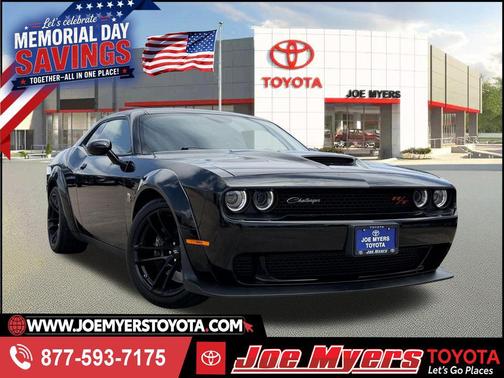 Pitch Black Clearcoat 2023 Dodge Challenger R/T Scat Pack Widebody