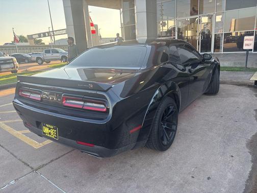 Pitch Black Clearcoat 2023 Dodge Challenger R/T Scat Pack Widebody