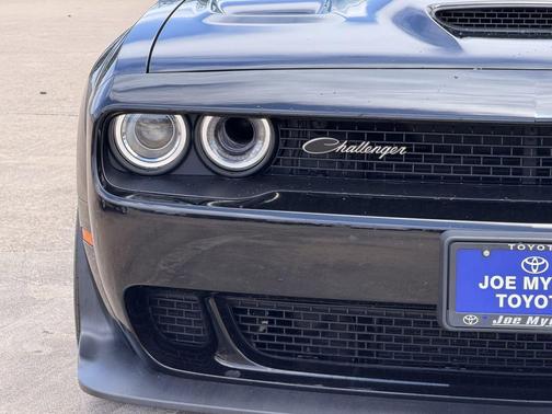 Pitch Black Clearcoat 2023 Dodge Challenger R/T Scat Pack Widebody