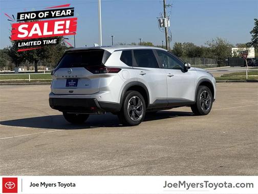 2024 Nissan Rogue SV