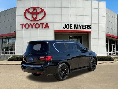 2018 INFINITI QX80 Base