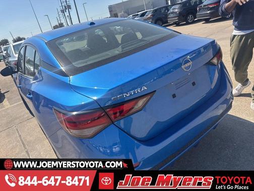 2025 Nissan Sentra SV