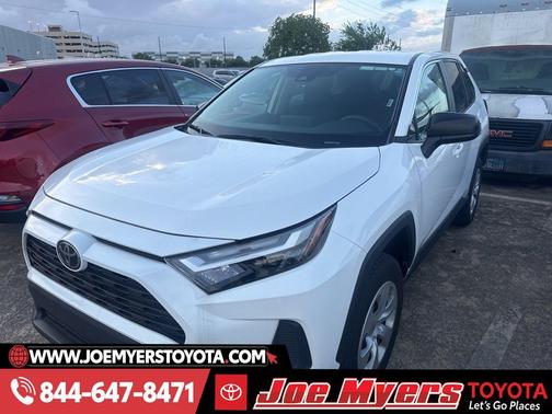 2025 Toyota RAV4 LE