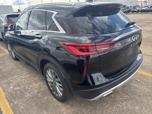 2024 INFINITI QX50 LUXE