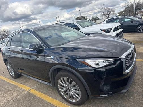 2024 INFINITI QX50 LUXE