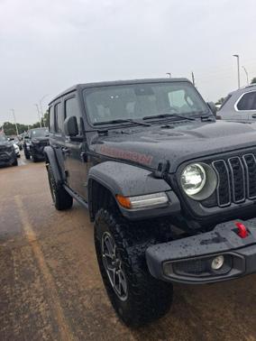 Black Clearcoat 2025 Jeep Wrangler Rubicon