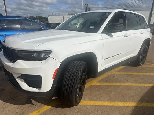 2022 Jeep Grand Cherokee Altitude