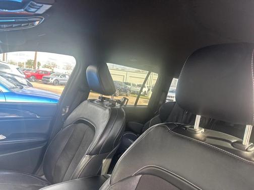 2022 Jeep Grand Cherokee Altitude