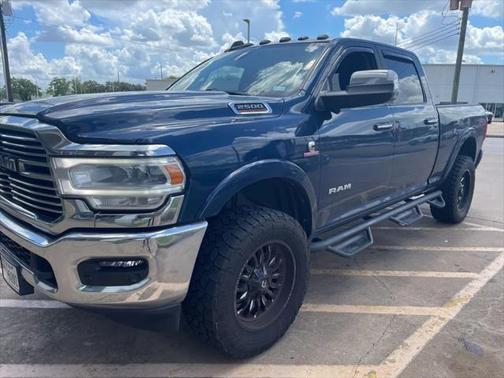 2022 RAM 2500 Laramie Crew Cab 4x4 6'4' Box