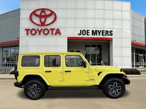 2024 Jeep Wrangler 4-Door Sahara 4x4