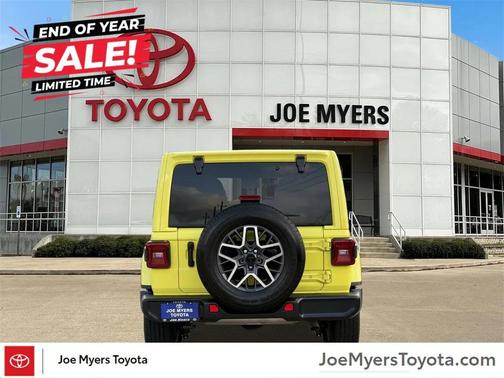 2024 Jeep Wrangler 4-Door Sahara 4x4