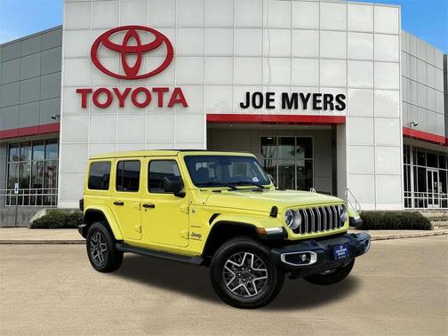 2024 Jeep Wrangler 4-Door Sahara 4x4