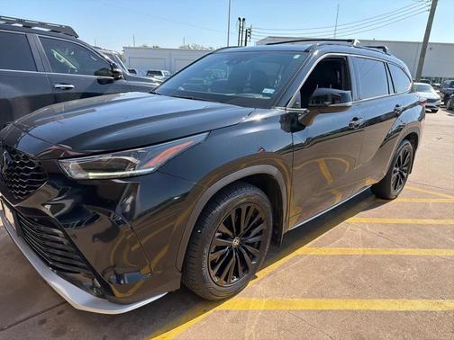 2024 Toyota Highlander XSE