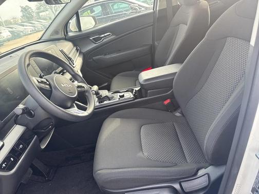 2025 Kia Sportage LX
