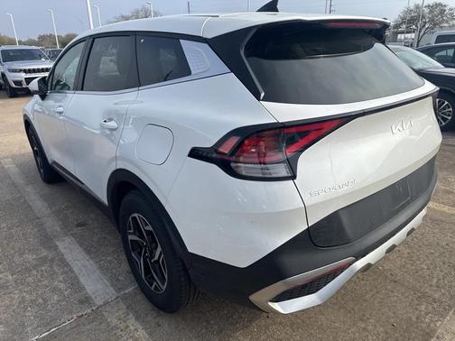 2025 Kia Sportage LX