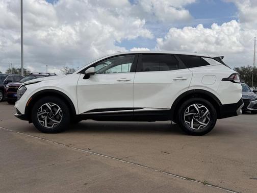 2025 Kia Sportage LX