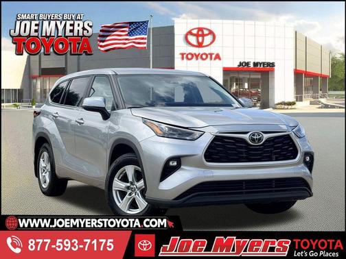 Celestial Silver Metallic 2024 Toyota Highlander LE