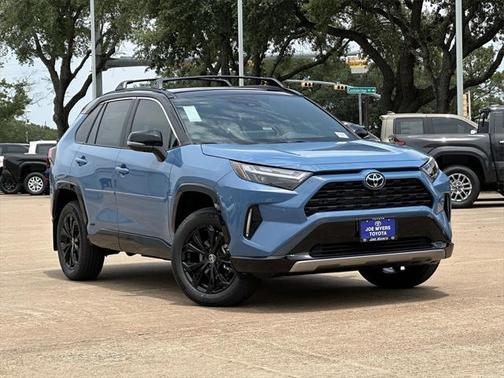 2025 Toyota RAV4 Hybrid SE