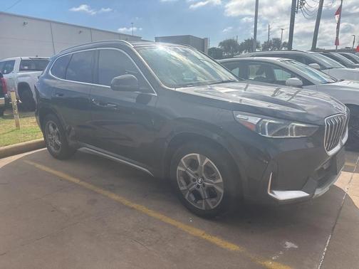 2025 BMW X1 xDrive28i