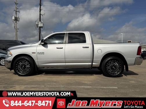 Bright Silver Metallic Clearcoat 2016 RAM 1500 Big Horn