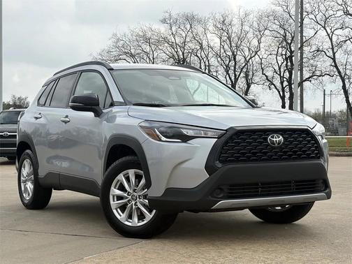 2025 Toyota Corolla Cross LE