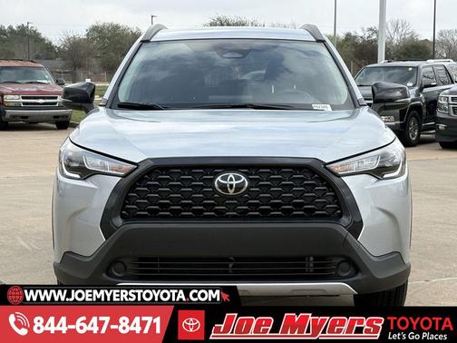 Sonic Silver 2025 Toyota Corolla Cross LE