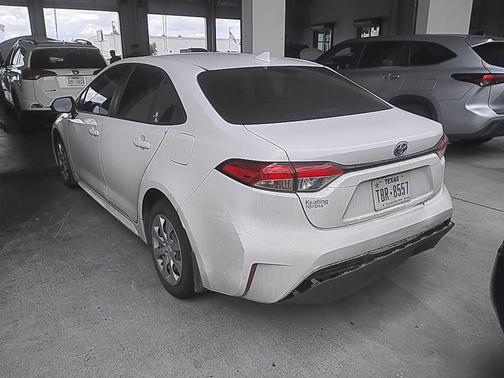 Ice 2023 Toyota Corolla Hybrid LE