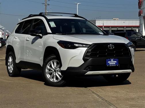 2026 Toyota Corolla Cross LE