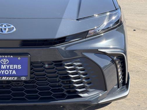 Heavy Metal 2026 Toyota Camry SE
